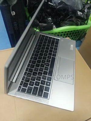Laptop HP EliteBook 840 G8 16GB SSD 256GB