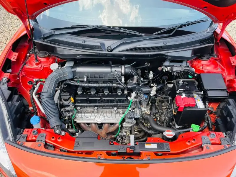 Suzuki Swift 2020 Orange