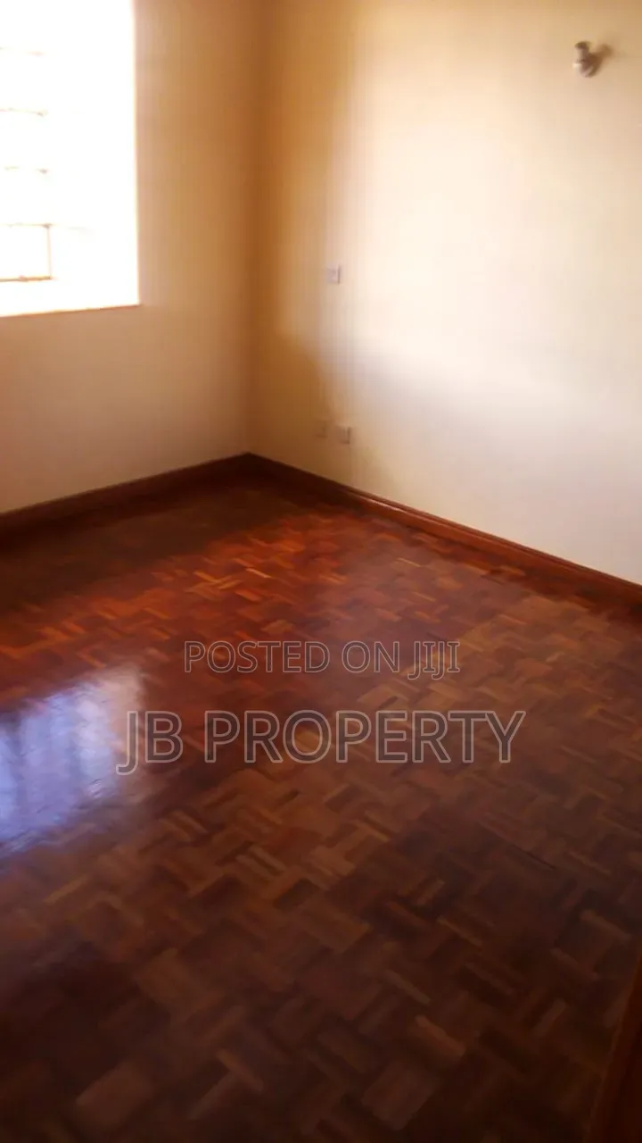 3bdrm Apartment in Executive 3Bdrm With, Valley Arcade for sale