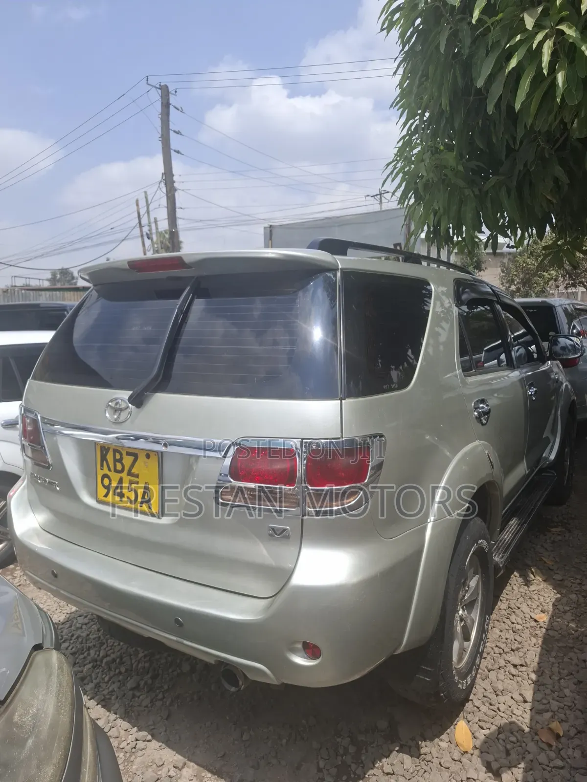 Toyota Fortuner 2007 Silver