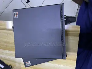 Desktop Computer Lenovo ThinkCentre M715 16GB AMD Ryzen 5 SSD 256GB