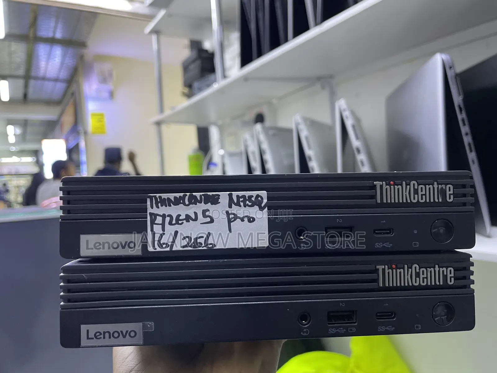 Desktop Computer Lenovo ThinkCentre M715 16GB AMD Ryzen 5 SSD 256GB