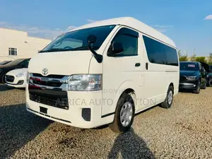 Toyota HiAce 2019