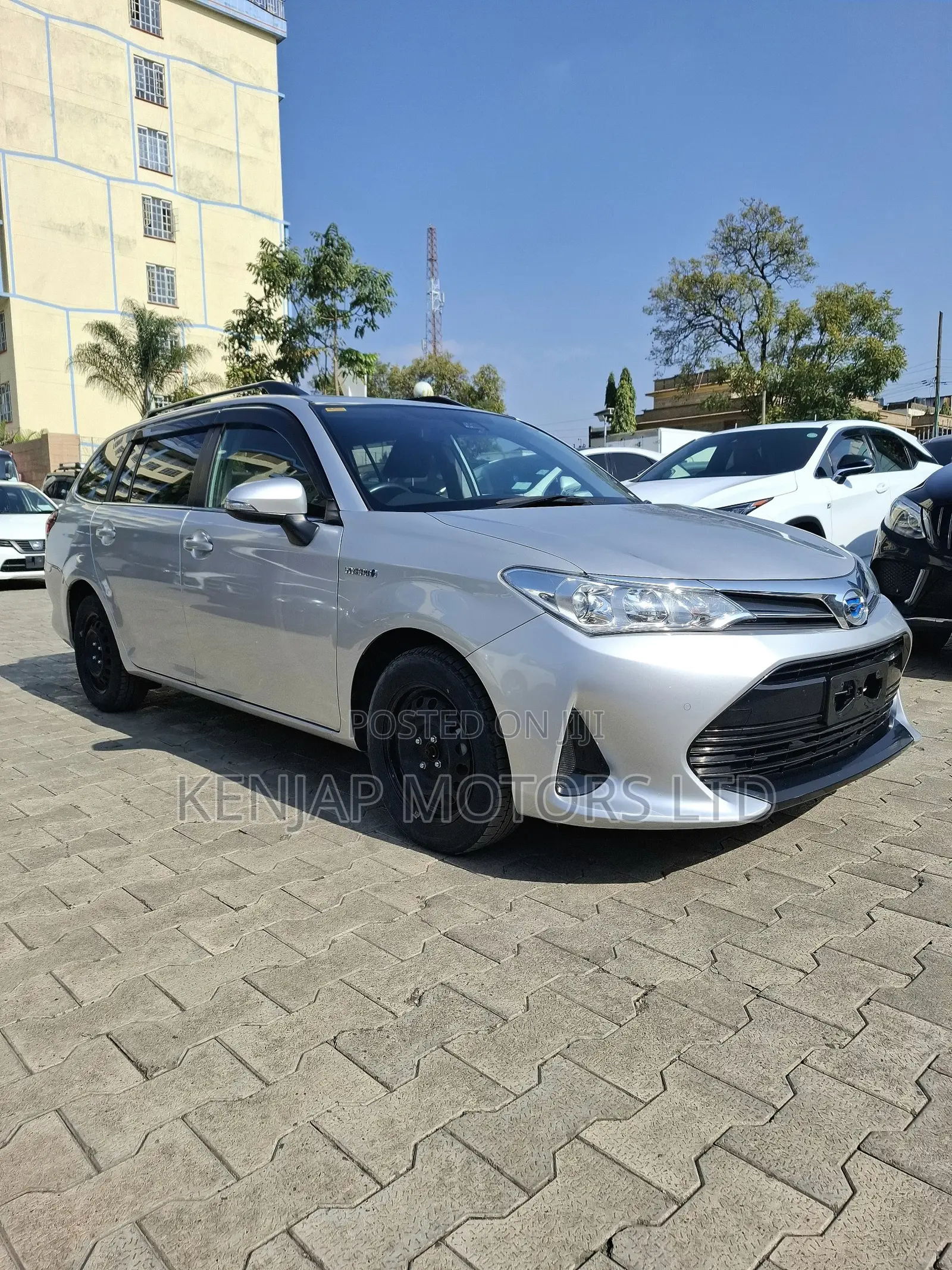 Toyota Corolla Fielder 2019 Silver