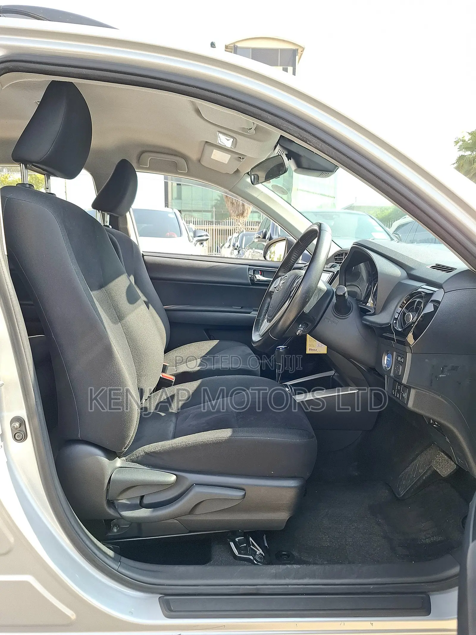 Toyota Corolla Fielder 2019 Silver