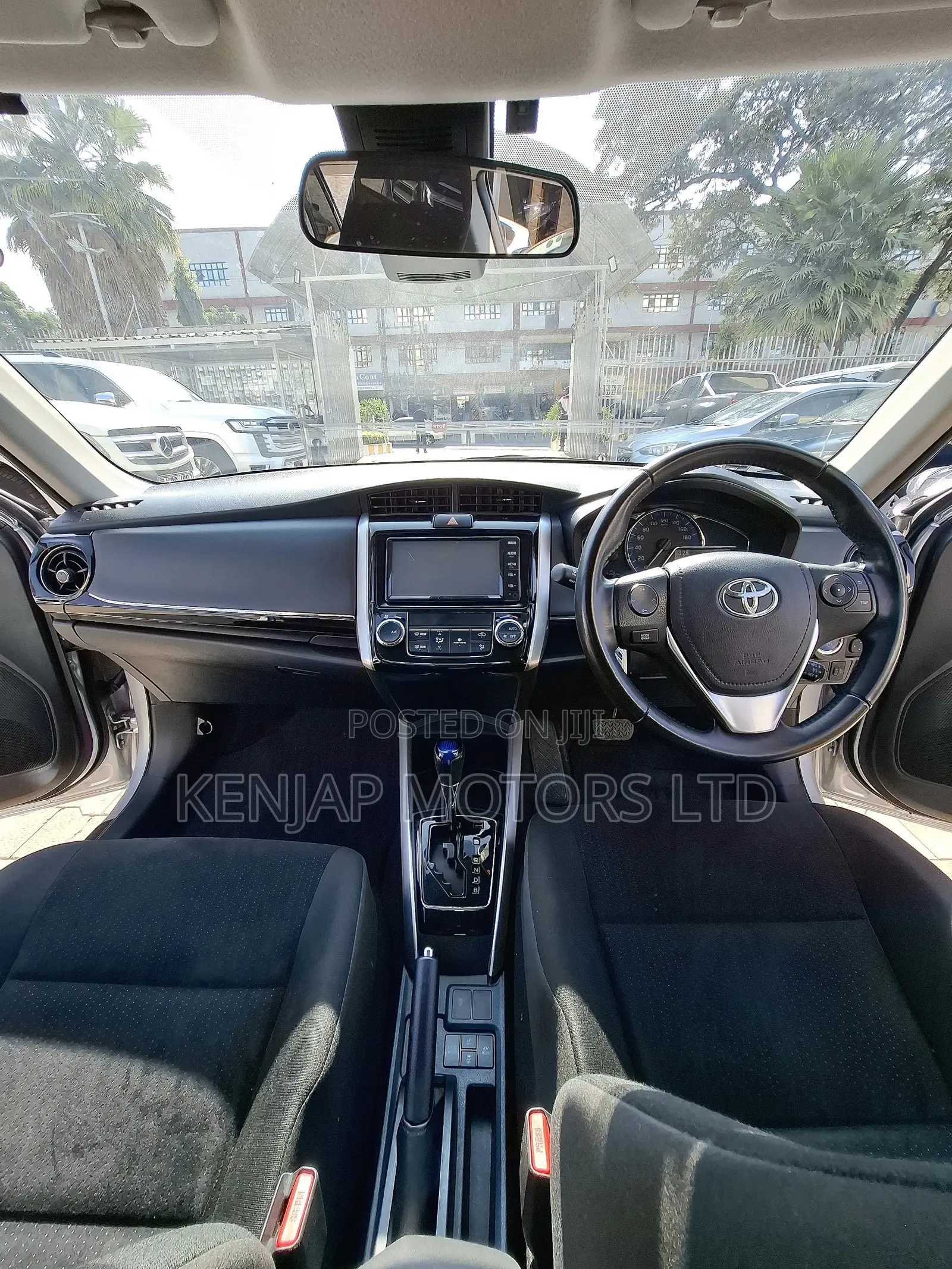 Toyota Corolla Fielder 2019 Silver