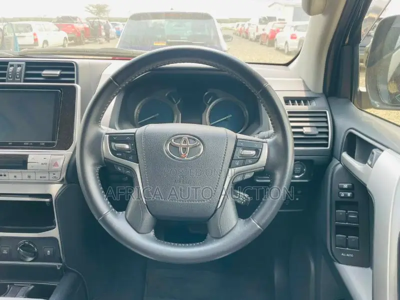 Toyota Land Cruiser Prado 2021 Black