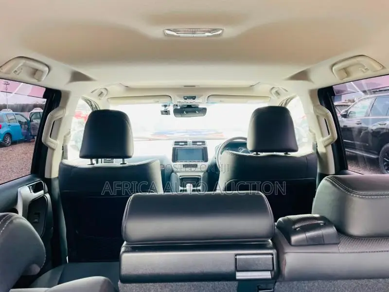 Toyota Land Cruiser Prado 2021 Black