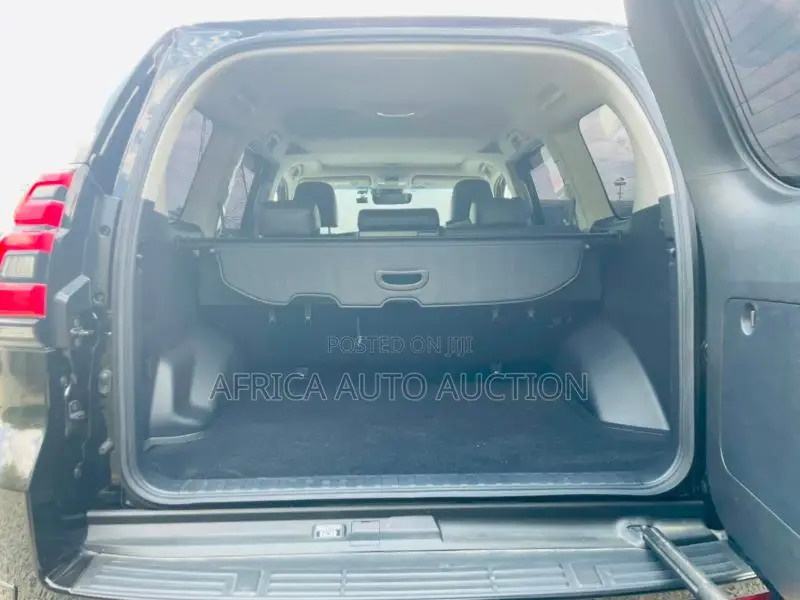 Toyota Land Cruiser Prado 2021 Black