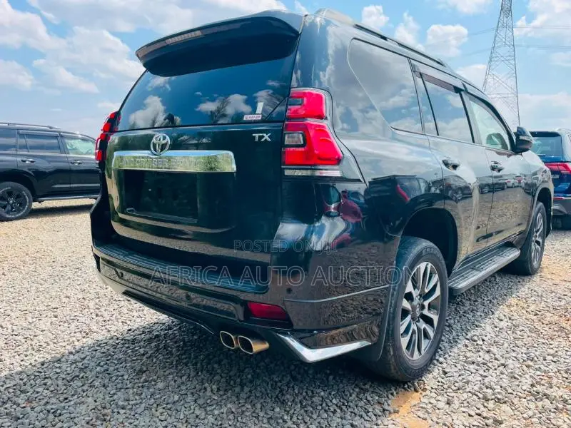 Toyota Land Cruiser Prado 2021 Black