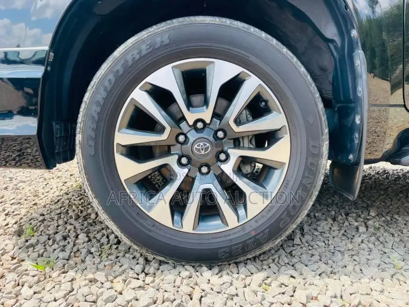 Toyota Land Cruiser Prado 2021 Black