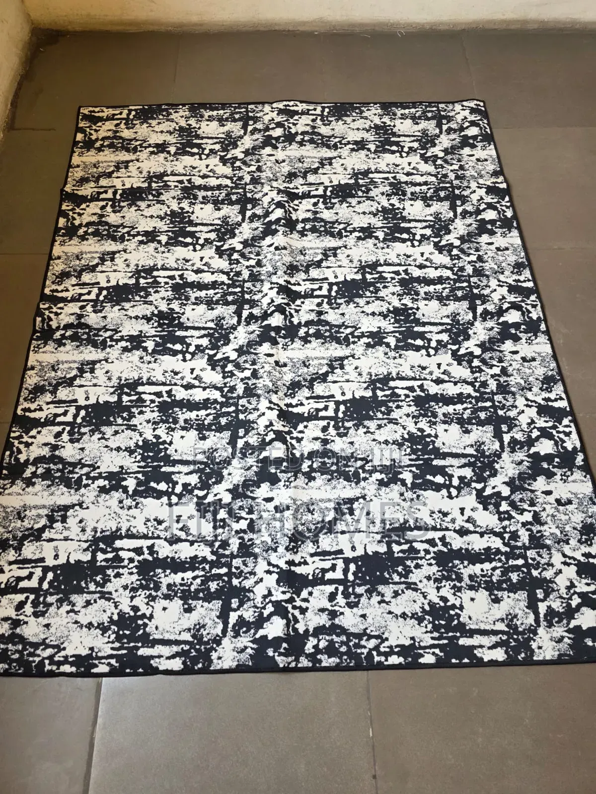 Non-Slip Urban Luxury Fur Carpet 5x8ft | Rubber Bottom