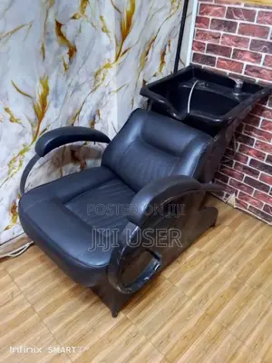 8 Premium Salon Barber Chairs (2 With Washbasins) Like-New – Thika