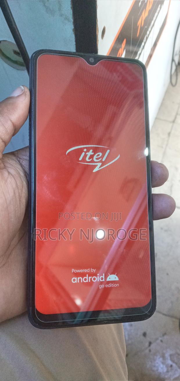 Itel A60 32 GB Black