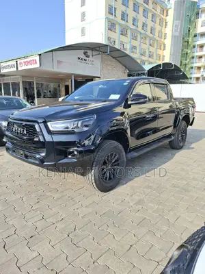 Toyota Hilux 2022 Black