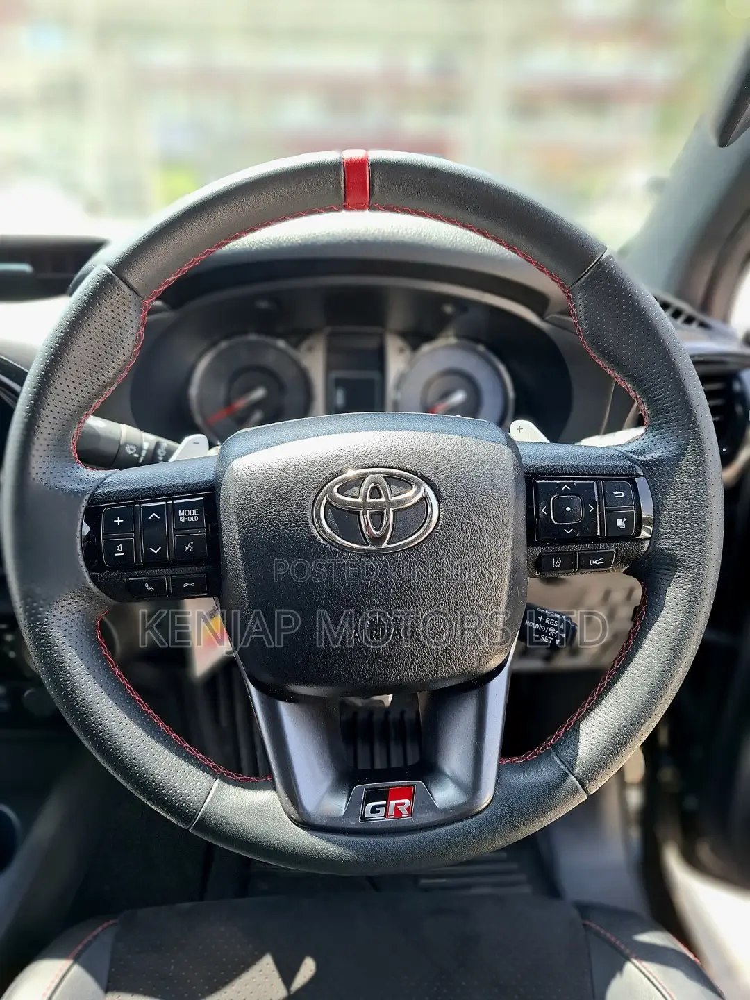 Toyota Hilux 2022 Black