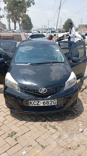 Toyota Vitz 2013 Black