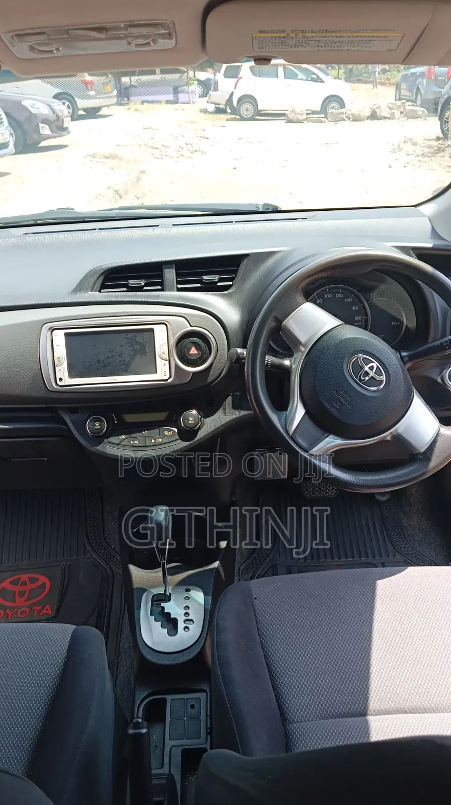 Toyota Vitz 2013 Black