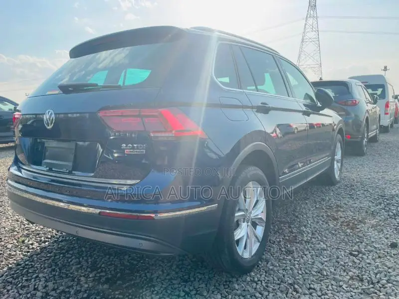 Volkswagen Tiguan 2020 Blue