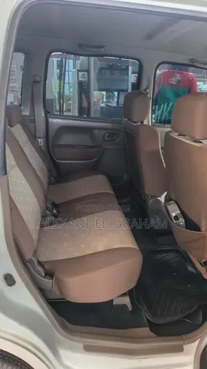 Suzuki Solio 2011 Pearl