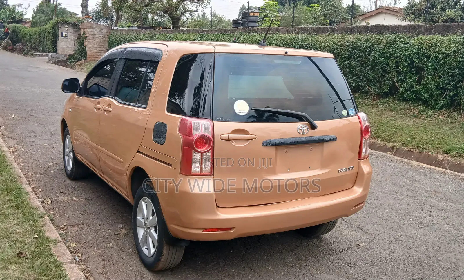 Toyota Raum 2008 Brown