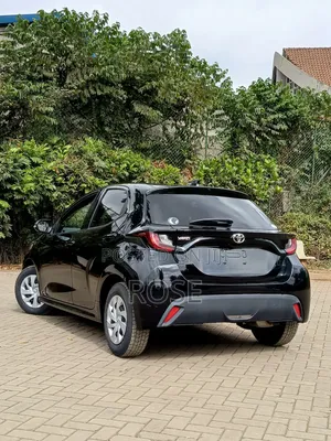 Toyota Yaris 2021 Black
