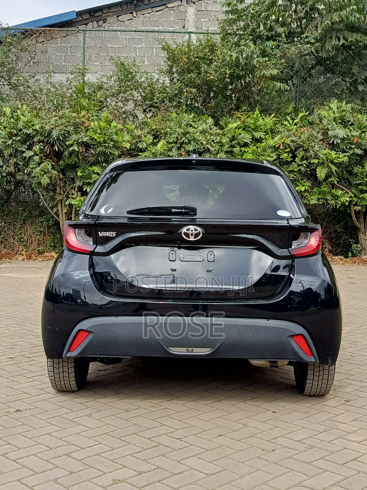 Toyota Yaris 2021 Black