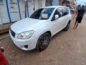 Toyota RAV4 2012 White