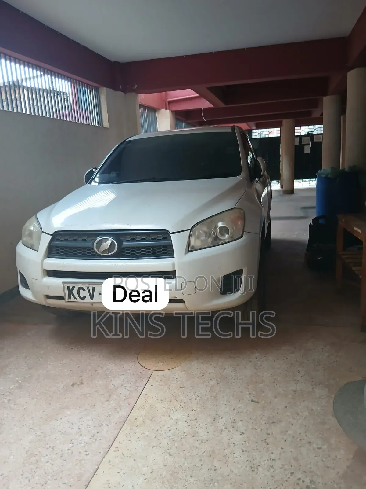 Toyota RAV4 2012 White