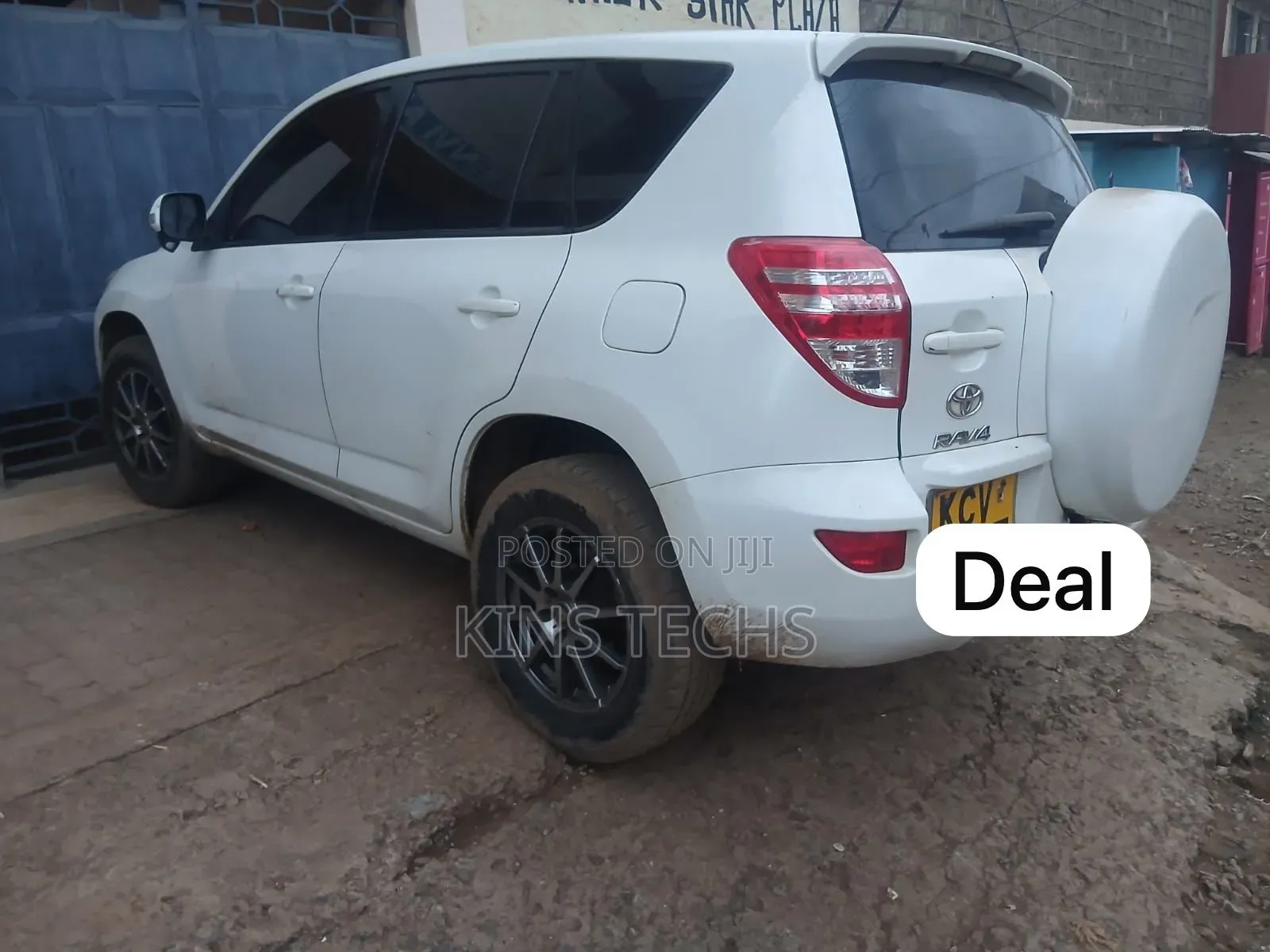 Toyota RAV4 2012 White