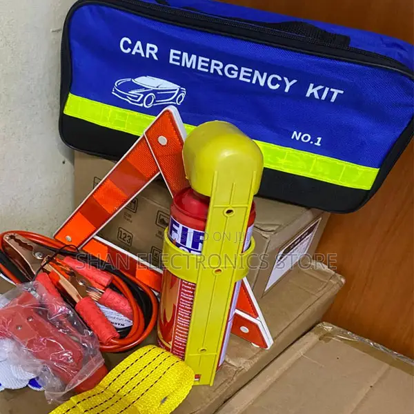 Emergency Safety Kit 5-in-1 – Foldable 2 Life Saver Warning Triangles