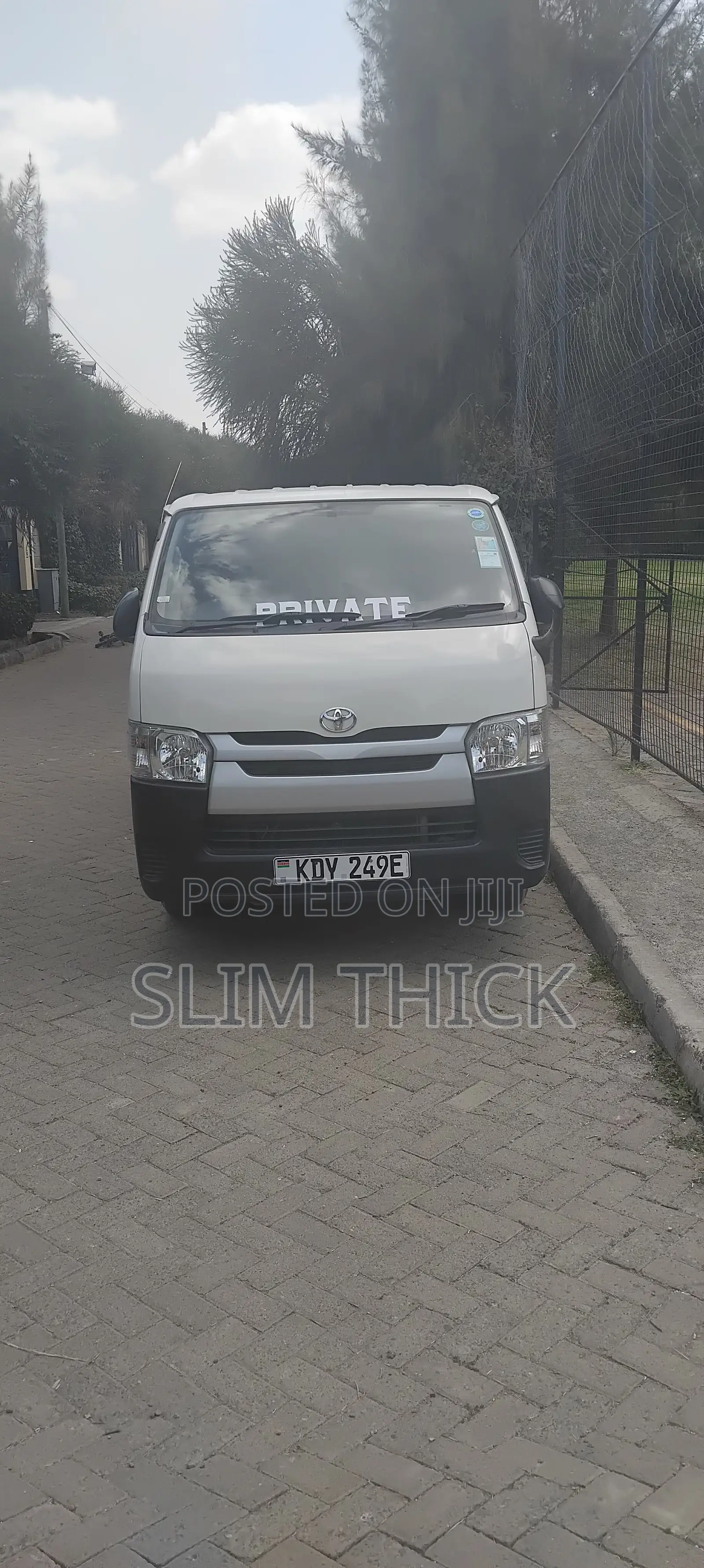 Toyota HiAce 2019 White