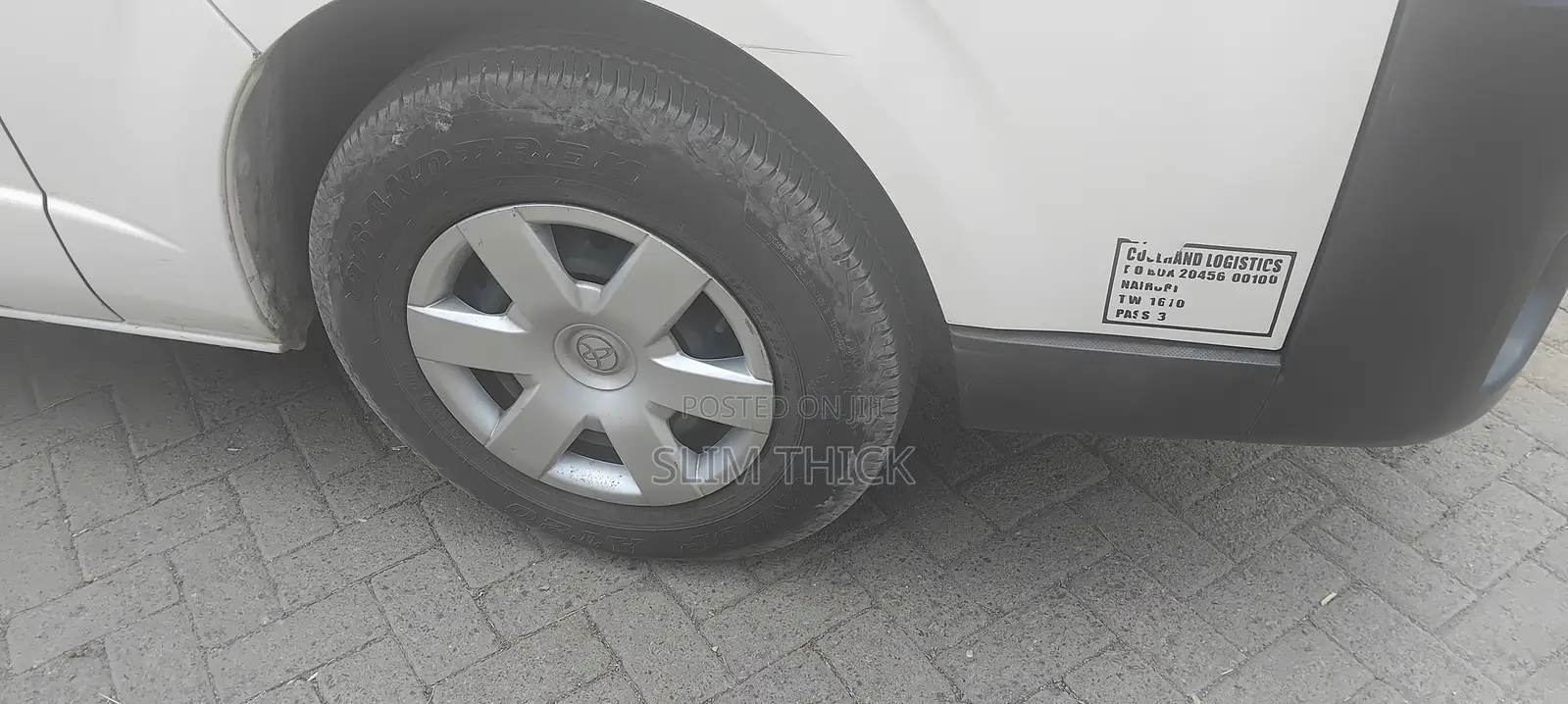 Toyota HiAce 2019 White