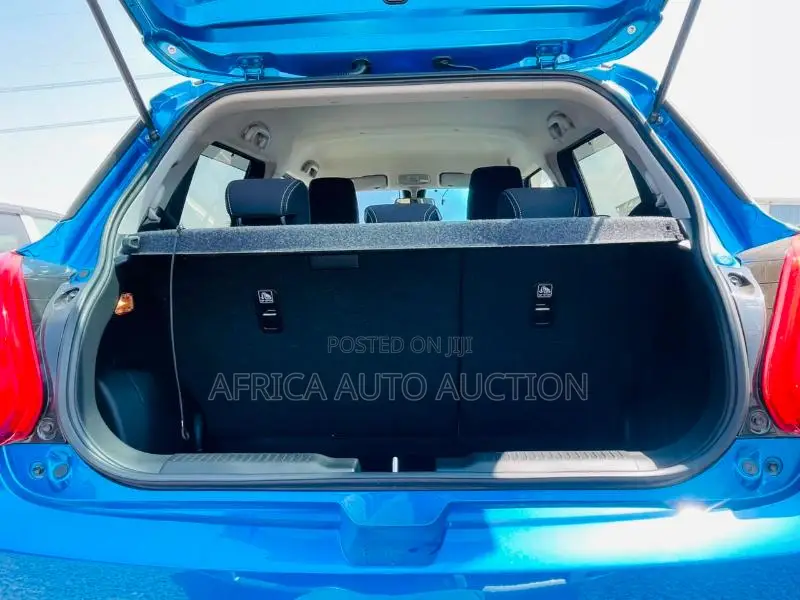 Suzuki Swift 2019 Blue