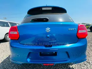 Suzuki Swift 2019 Blue