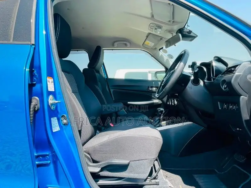 Suzuki Swift 2019 Blue