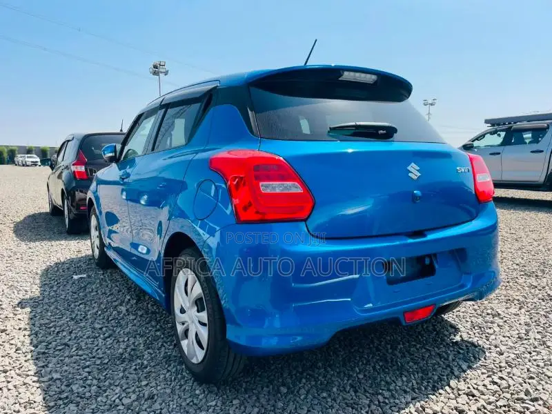 Suzuki Swift 2019 Blue