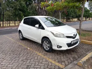 Toyota Vitz 2013 White