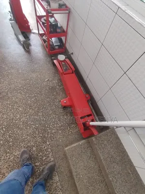Long Reach Chassis Commercial Trolley Jack 10tns Machine Sunshine