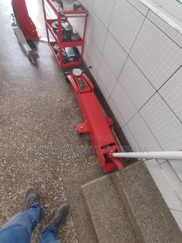 Long Reach Chassis Commercial Trolley Jack 10tns Machine Sunshine
