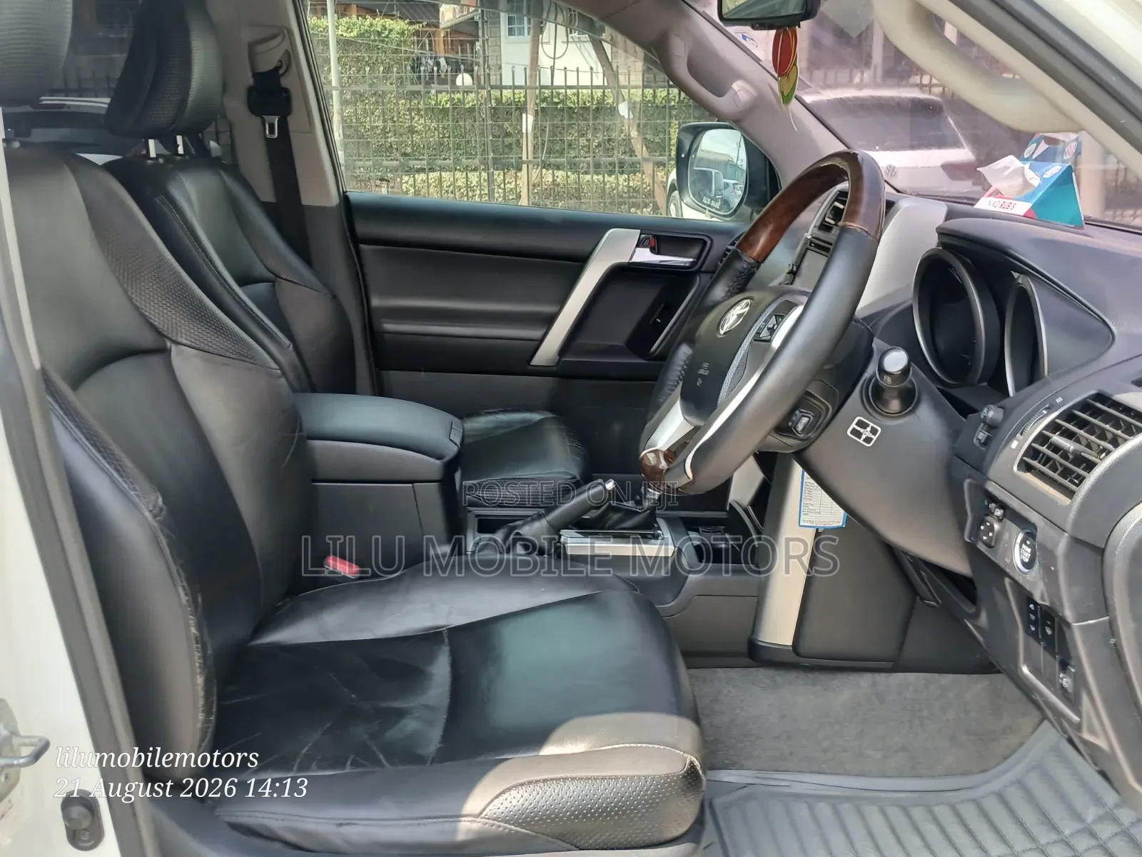 Toyota Land Cruiser Prado 2012 White