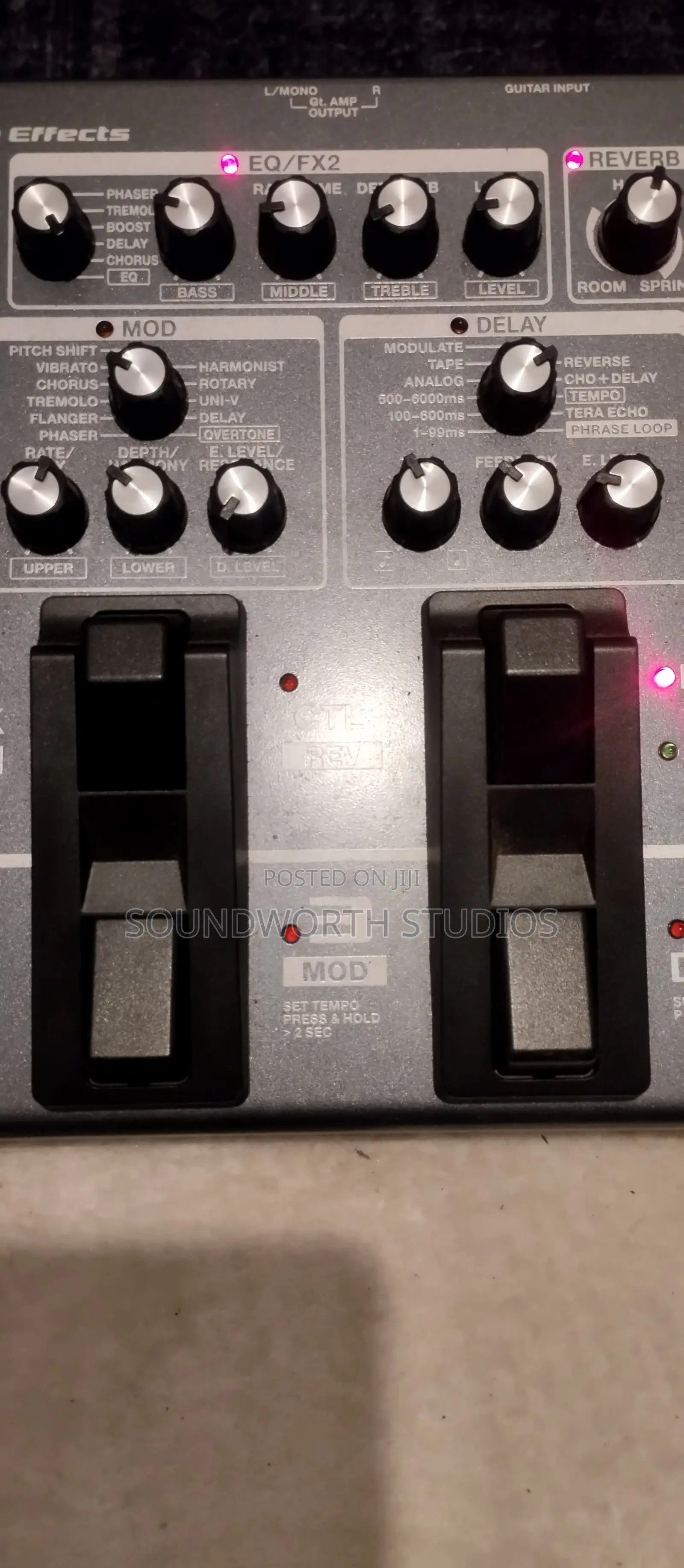BOSS ME-80 Floor-Based Guitar Multi-Effects Processor