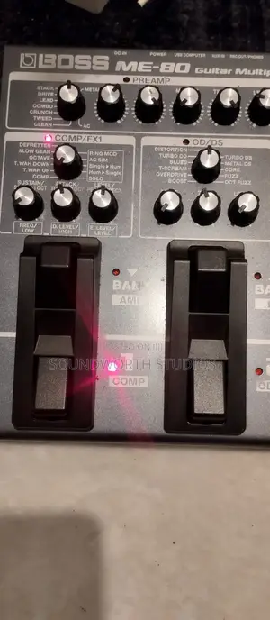 BOSS ME-80 Floor-Based Guitar Multi-Effects Processor