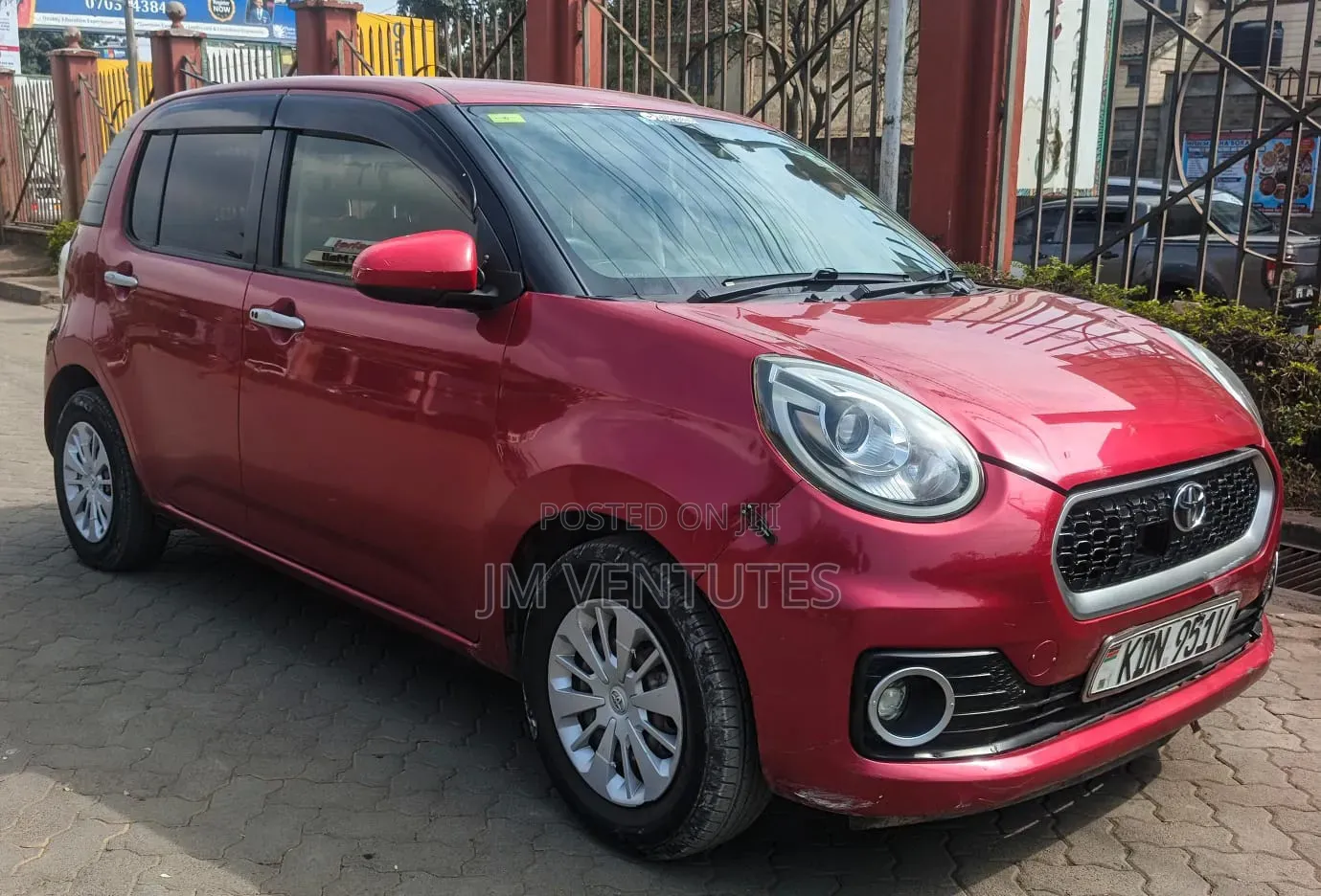 Toyota Passo 2017 Red