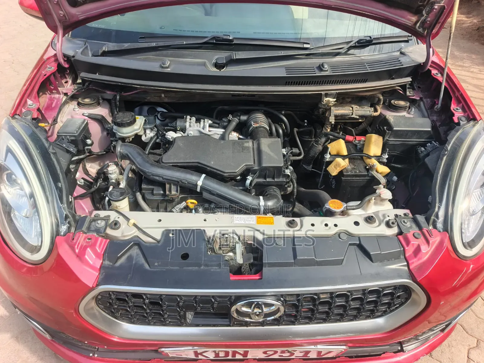 Toyota Passo 2017 Red