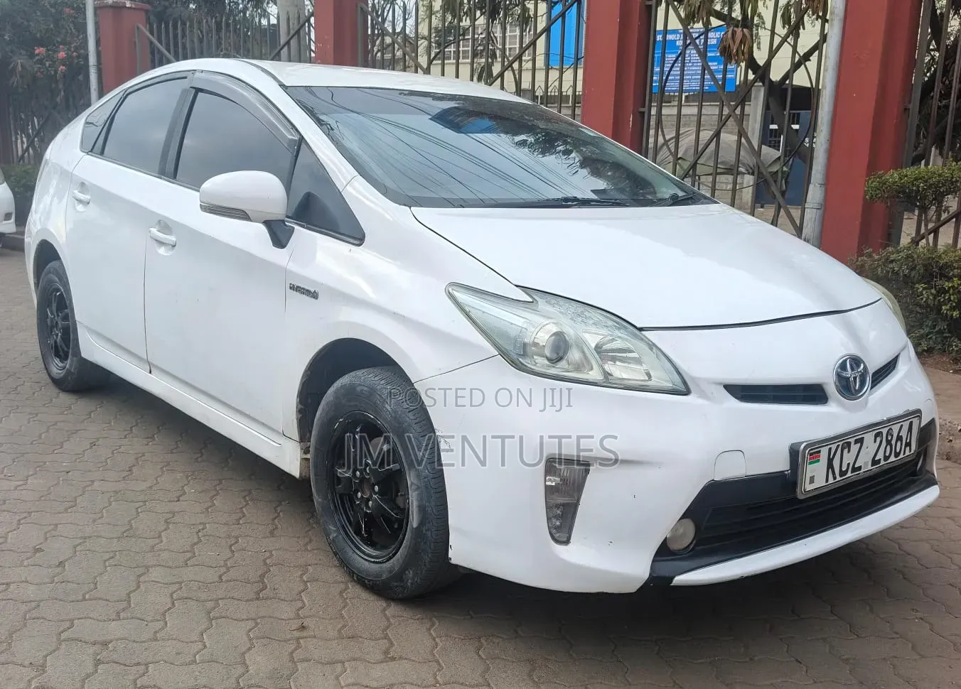 Toyota Prius 2013 White