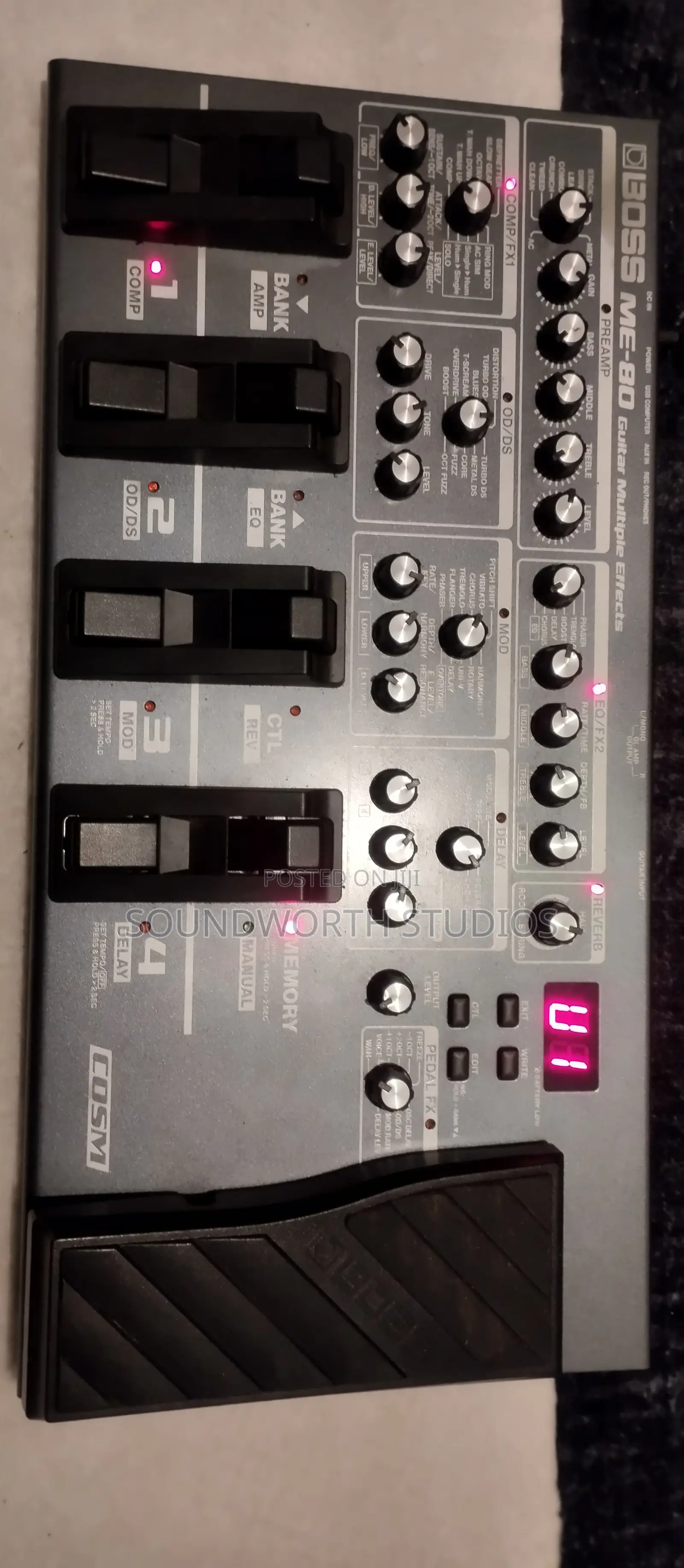 BOSS ME-80 Floor-Based Guitar Multi-Effects Processor