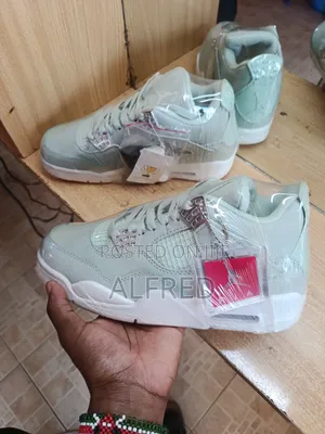 Air Jordan 4 Retro X Off - White (Seafoam)