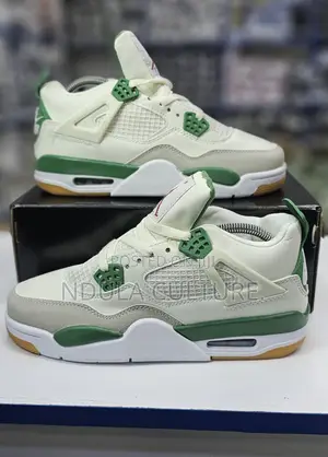 Jordan 4 Pine Green