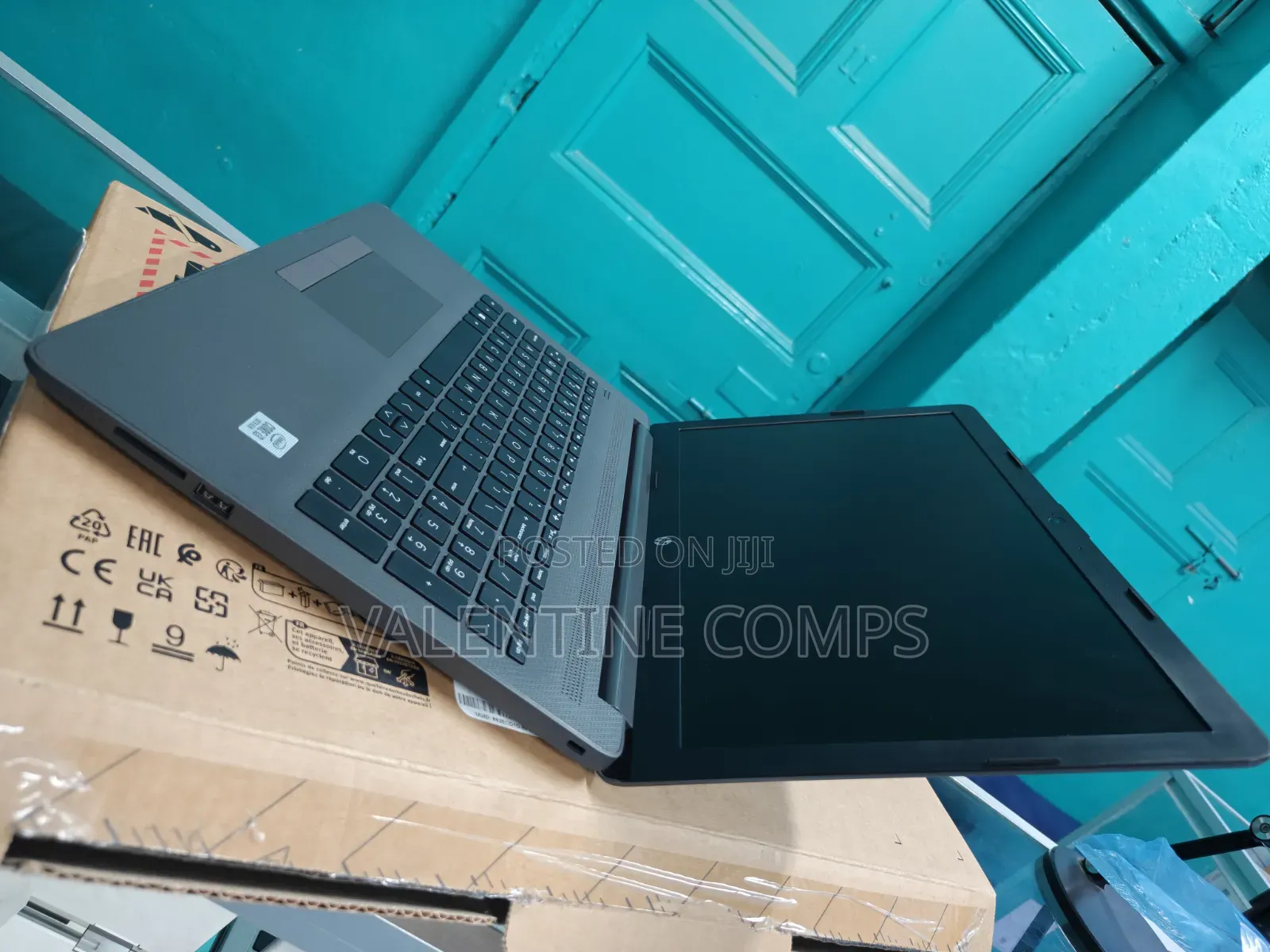 Laptop HP 250 G7 4GB Intel Core i3 SSD 256GB